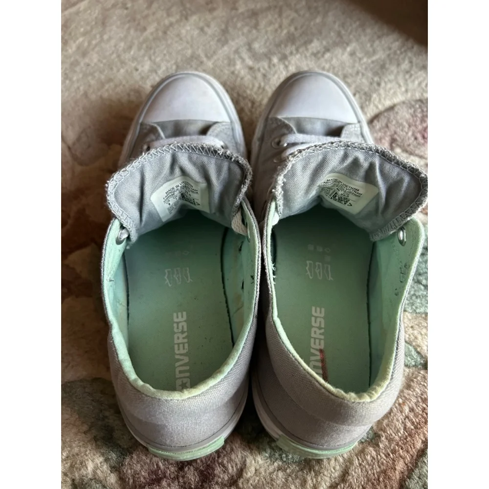 Converse green and gray size 9